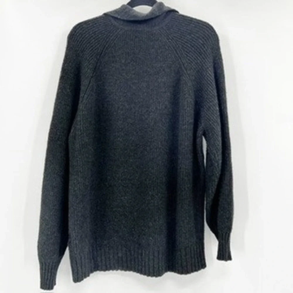 American Eagle Outfitters Charcoal Gray‎ Collared Sweater Long Sleeve M